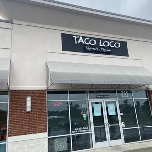 the front of a taco loco restaurant
