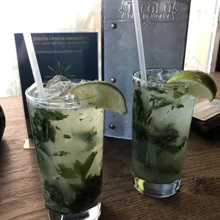 two glasses of mojit