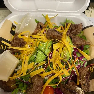 Crunchy Mexican Ensalada with Carne Asada