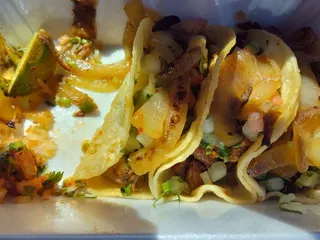 3 Aguilas Taqueria - Annapurna