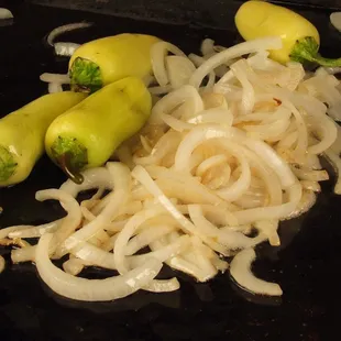 Grilled onions/Chile's