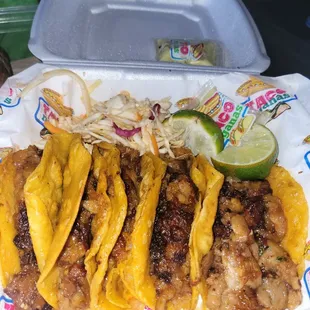 Taco De Canasta all chicharron