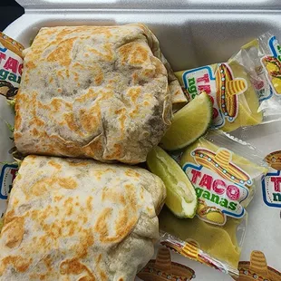 Beef burrito. This is so delicious.