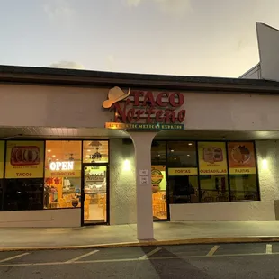 the outside of a restaurant