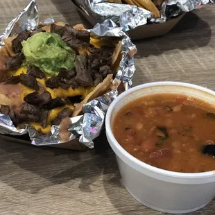 Nachos and barracho beans