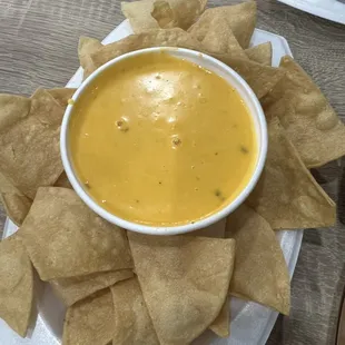 Chips &amp; Queso 8oz