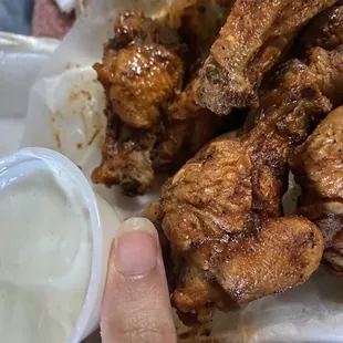 Hot wings w/ bleu cheese