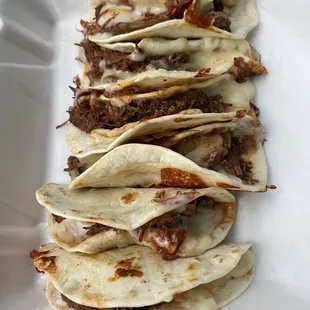 6 Barria tacos...not sure it&apos;s why it&apos;s plain without the sauce on the grill.