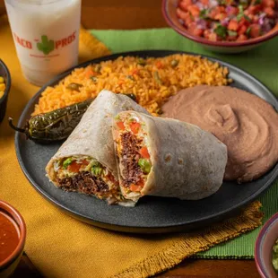 a plate of mexican food