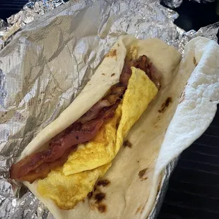 Bacon egg taco