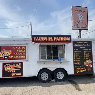 Taco Riendo is now under new ownership, new phone number and new name: Tacos El Patron. 785-621-2083 Same location.