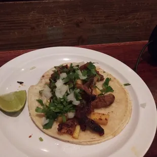 Al pastor taco