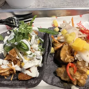 Pollo poblano on the left , we jammin on the right