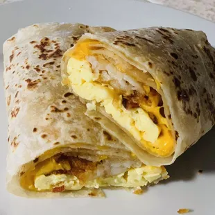 Bacon breakfast burrito