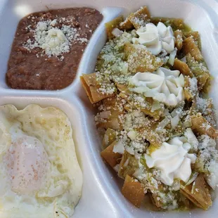 Chilaquiles con verde salsa