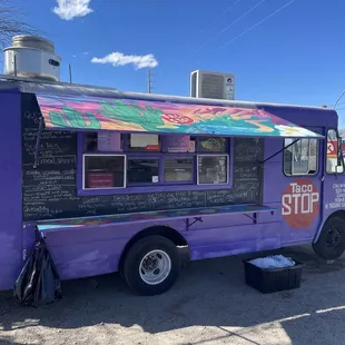 Empty food truck, no employee present