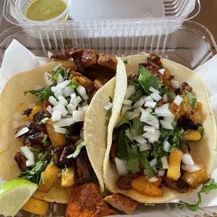 Al pastor tacos