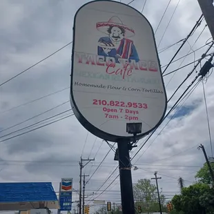 a sign for taco taco