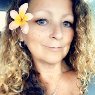 Teresa R.