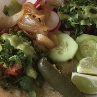 Tacos de barbacoa y asada