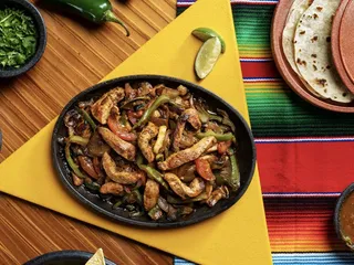 Leticia's Cocina & Cantina