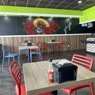 Clean with cool decor