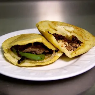 Gordita : Picadillo or Beef Fajita