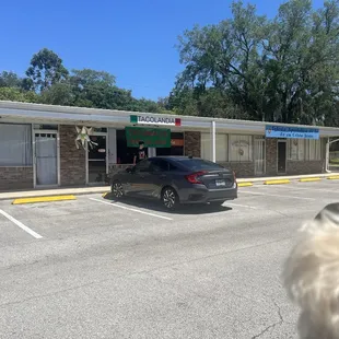 Lots of parking right up front