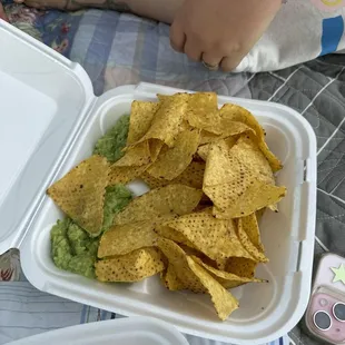 7$ for packaged guac. No way was this made in the restaurant. Same for the chips.
