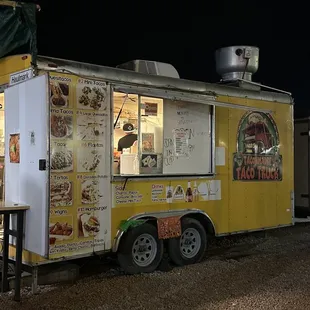 a food truck at night