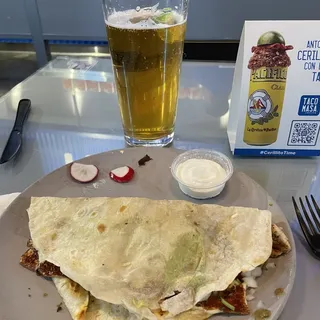 Pollo Quesadilla