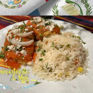 Chile relleno plate (Guatemala) 
También hay chiles rellenos de Mexico(chiles poblanos)