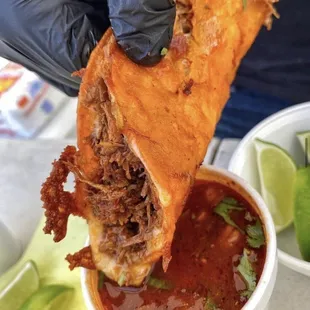 Birria con Consume