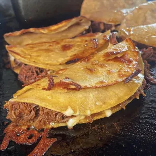 Birria Tacos/3 tacos with Consume/Bra for $10.99