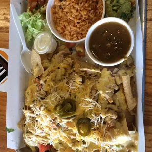 Super nachos with chicken!