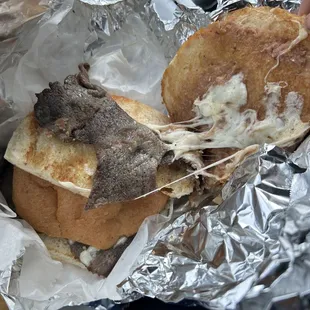 Barely any meat and just a huge un cut barely cooked asada. This is a asada Torta