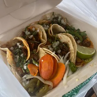 4 asada and 4 Al pastor rigo&apos;s combo!