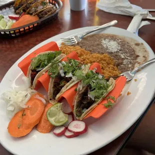 3 taco plate