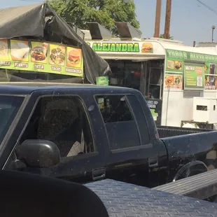 The al pastor tacos aré to die for