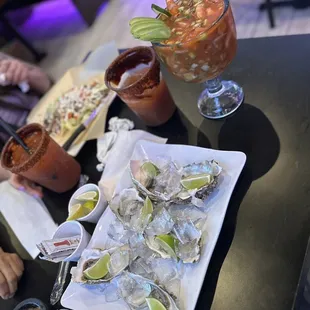 1/2 Dozen Oysters with Cóctel De Camarón y Pulpo