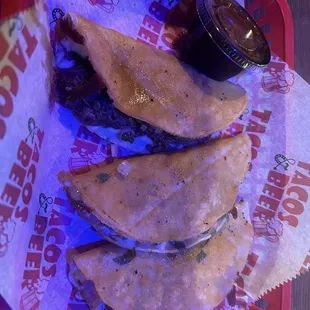 Quesabirria tacos