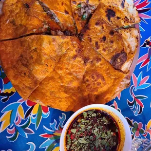 The most amazing birria pizza