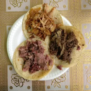Taco trio! Chicharron, cabeza, y carnitas!