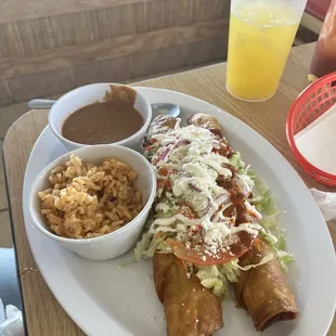 Chimichangas de papa.  Flautas