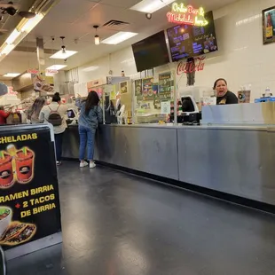 sushi and sashimi, interior