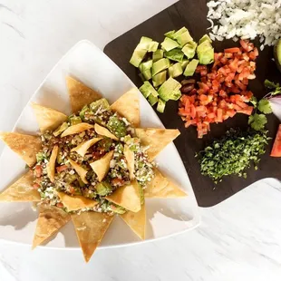 Guacamole Mexicano: Creamy avocado, fresh pico de gallo, and queso fresco with crispy tortilla chips. A must-try Mexican classic!