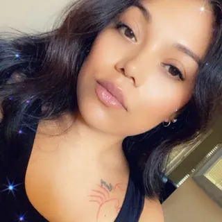 Yasmin D.