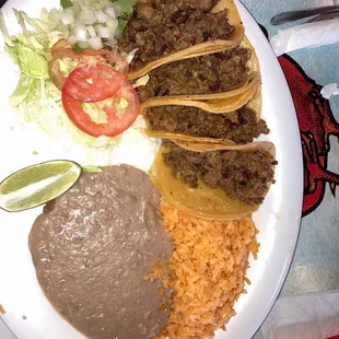 Fajita taco plate which looks more appetizing rather than taste.