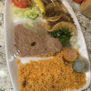 3 Tacos and Arroz y Frijoles Plate (empaquetado)