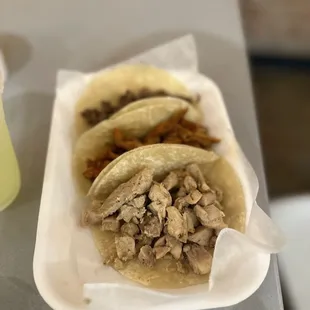 3 tacos